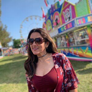 Meet your Posher, Helena